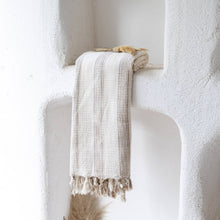 Load image into Gallery viewer, Bath Beach Towels Mid Weight Rustic Vintage Feel Pre-Washed