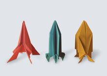 Load image into Gallery viewer, Flying Paper Rockets