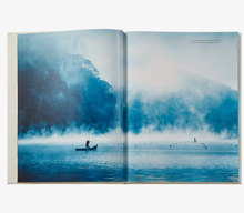 Load image into Gallery viewer, Fishing - The Ultimate Book
