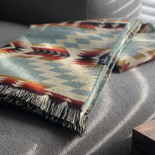 Load image into Gallery viewer, Secoya Throw - Vibrant Mint
